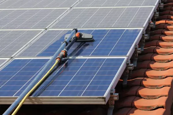 Window & Solar Cleaning Services 7